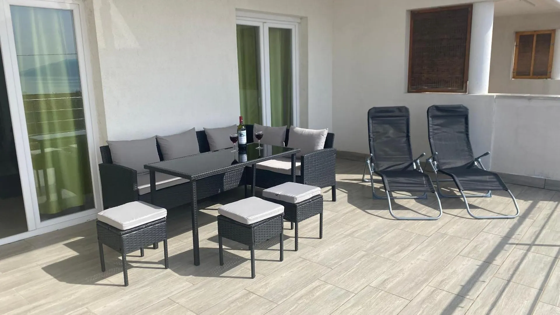 Apartments Novi Vinodolski - Povilska 0*,  Croatia